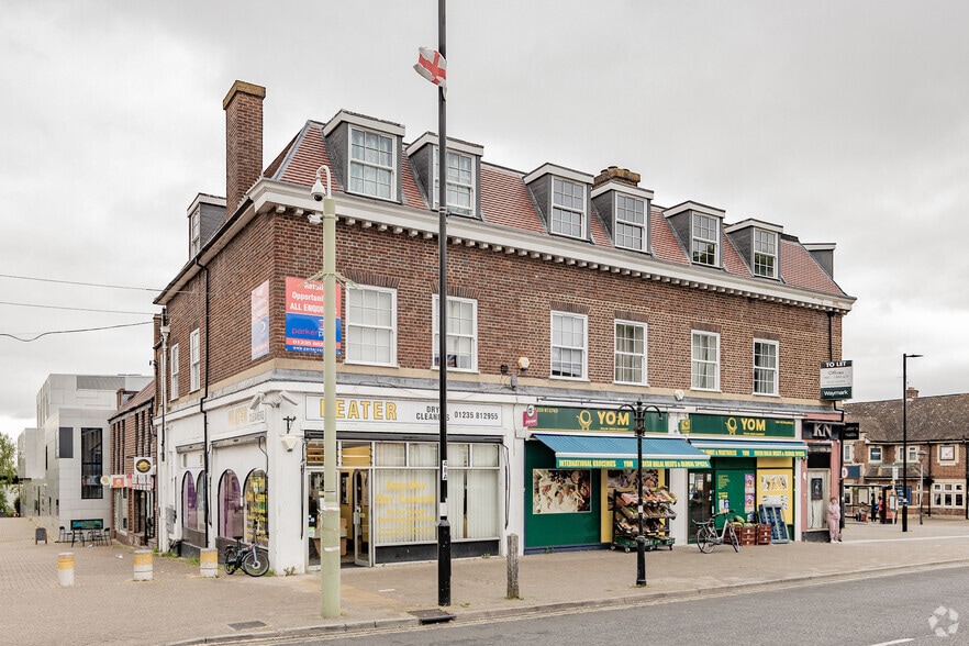 1 Market Pl, Didcot for sale - Building Photo - Image 2 of 7