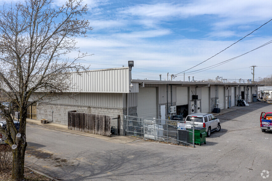 1228 Northgate Business Pky, Madison, TN for rent - Building Photo - Image 3 of 5