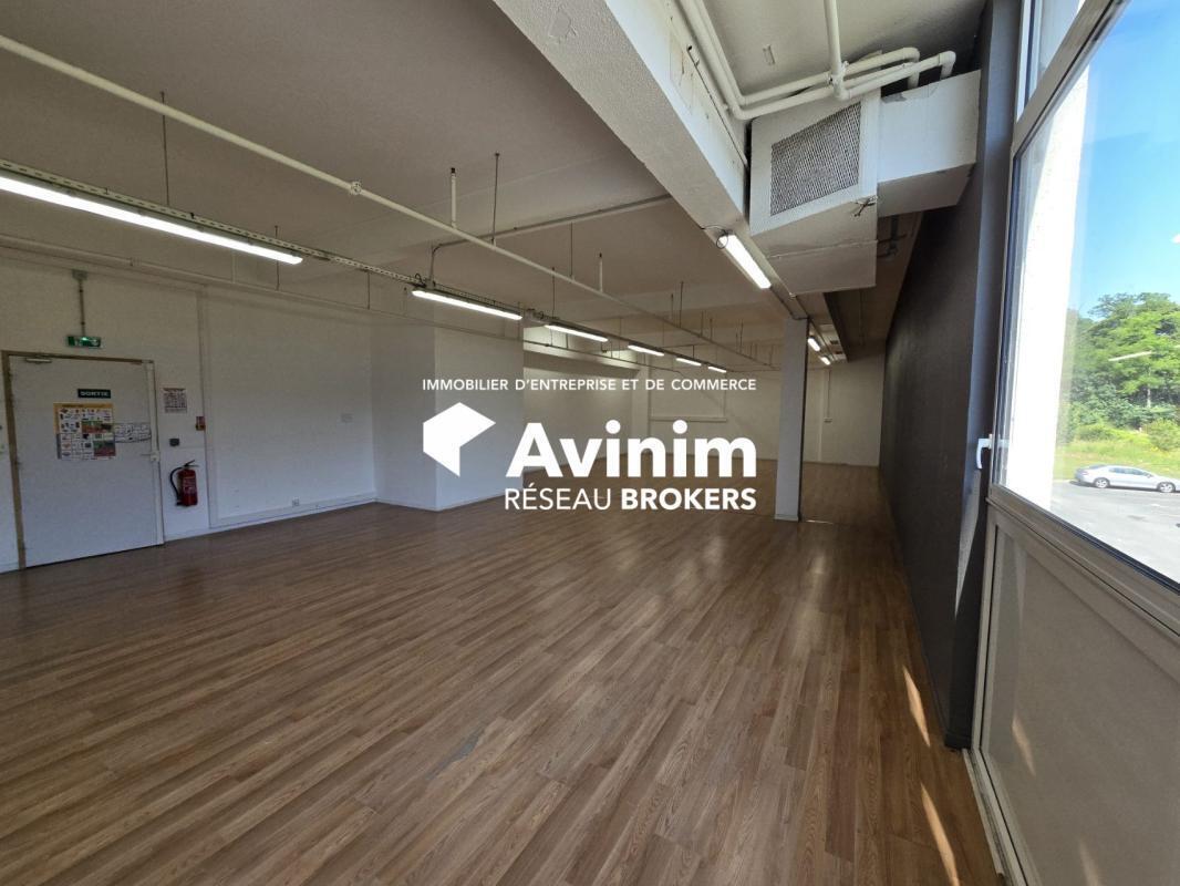 Industrial in Chaumontel to rent Interior Photo- Image 1 of 6