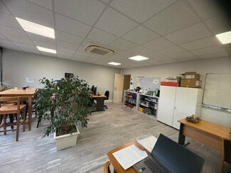 More details for Rue Léon Geffroy, Vitry-sur-Seine - Office for Sale