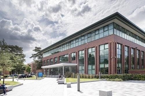 Wilmslow Rd, Manchester to rent Building Photo- Image 1 of 17
