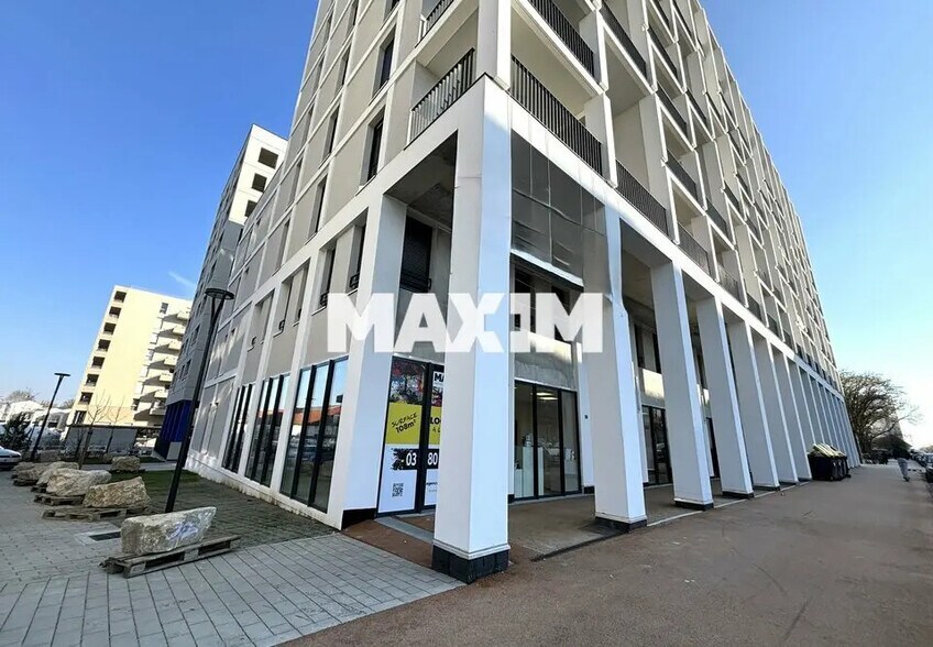 28 Allée De La Poudrière, Dijon to rent - Building Photo - Image 3 of 9