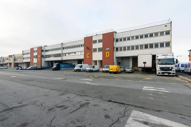 Light Industrial in Saint-Ouen-sur-Seine to rent Building Photo- Image 1 of 13