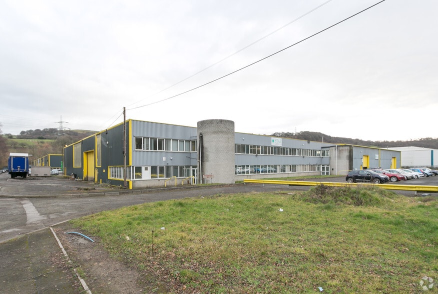 Alder Av, Ystrad Mynach for sale - Building Photo - Image 2 of 19