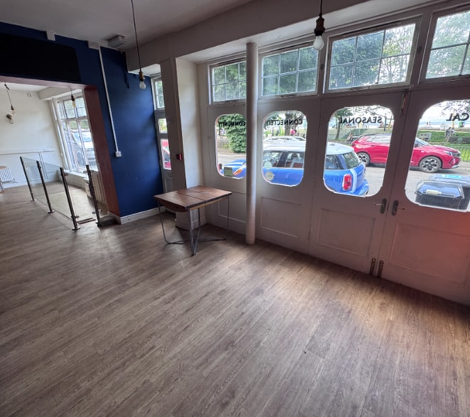 644-646 Mumbles Rd, Swansea for sale - Interior Photo - Image 2 of 6