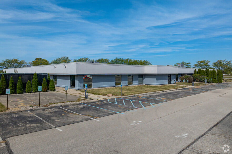 14611 W Commerce Rd, Daleville, IN for rent - Building Photo - Image 1 of 35