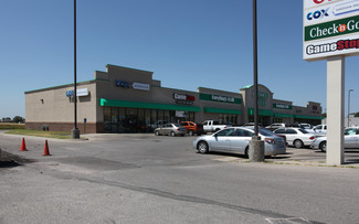 More details for 401-417 Windward Dr, Newton, KS - Retail for Rent