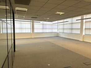 25 The Mall, Bromley to rent Interior Photo- Image 2 of 3