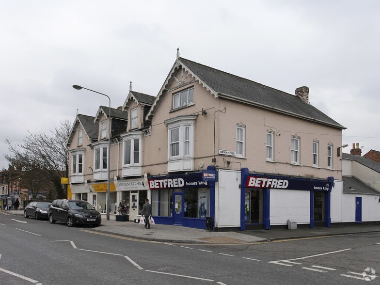 84-86 High St, Lincoln to rent - Primary Photo - Image 1 of 6