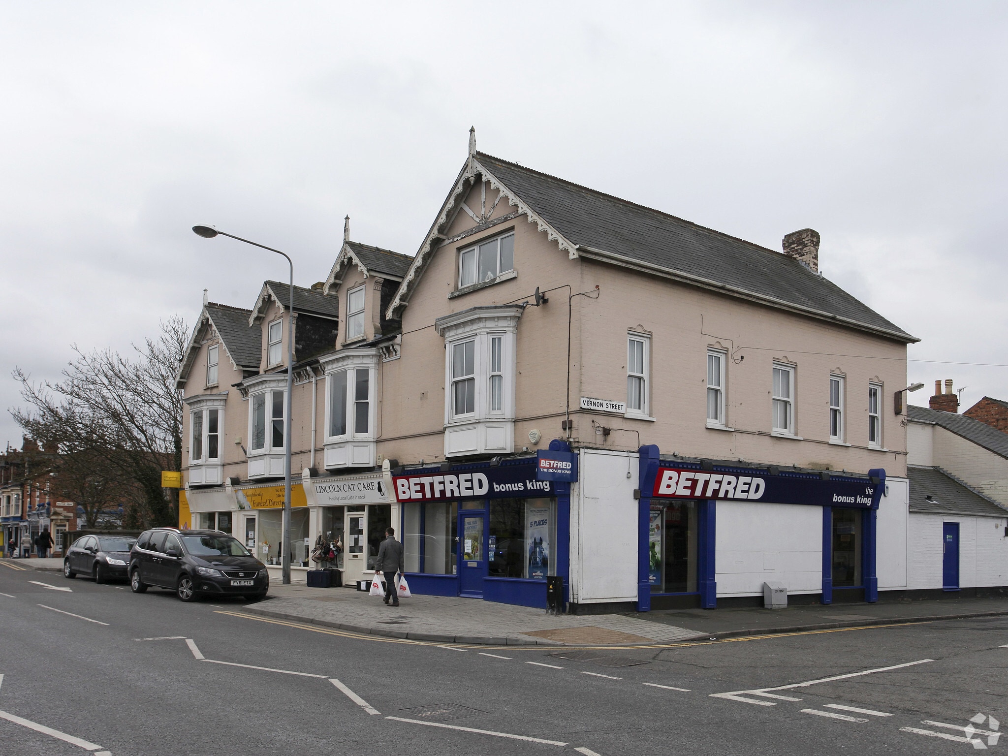 84-86 High St, Lincoln to rent Primary Photo- Image 1 of 7