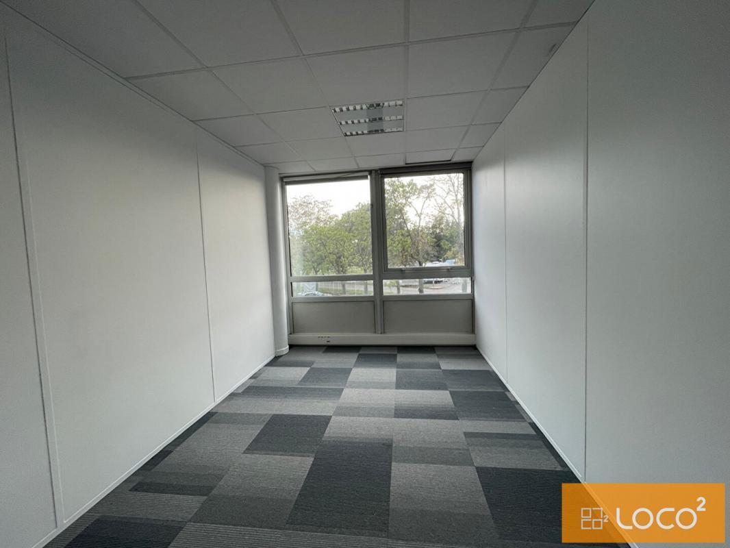 Office in Labège to rent Building Photo- Image 1 of 9