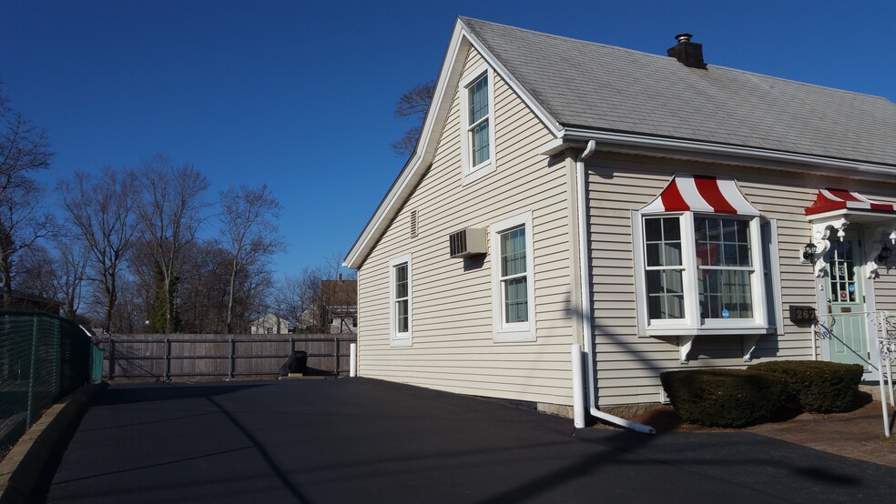 267 Washington St, Weymouth, MA for sale - Building Photo - Image 1 of 1