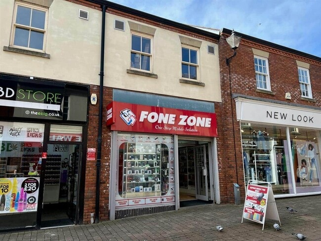 More details for 3 Castle Walk, Newcastle Under Lyme - Retail to Rent