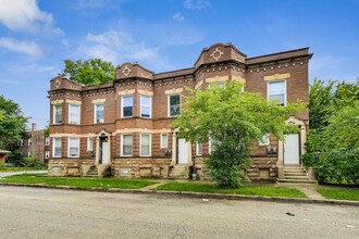 619 E 74th St, Chicago, IL for sale Primary Photo- Image 1 of 2