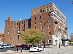 509 S 6th St, Springfield, IL for rent Building Photo- Image 1 of 2