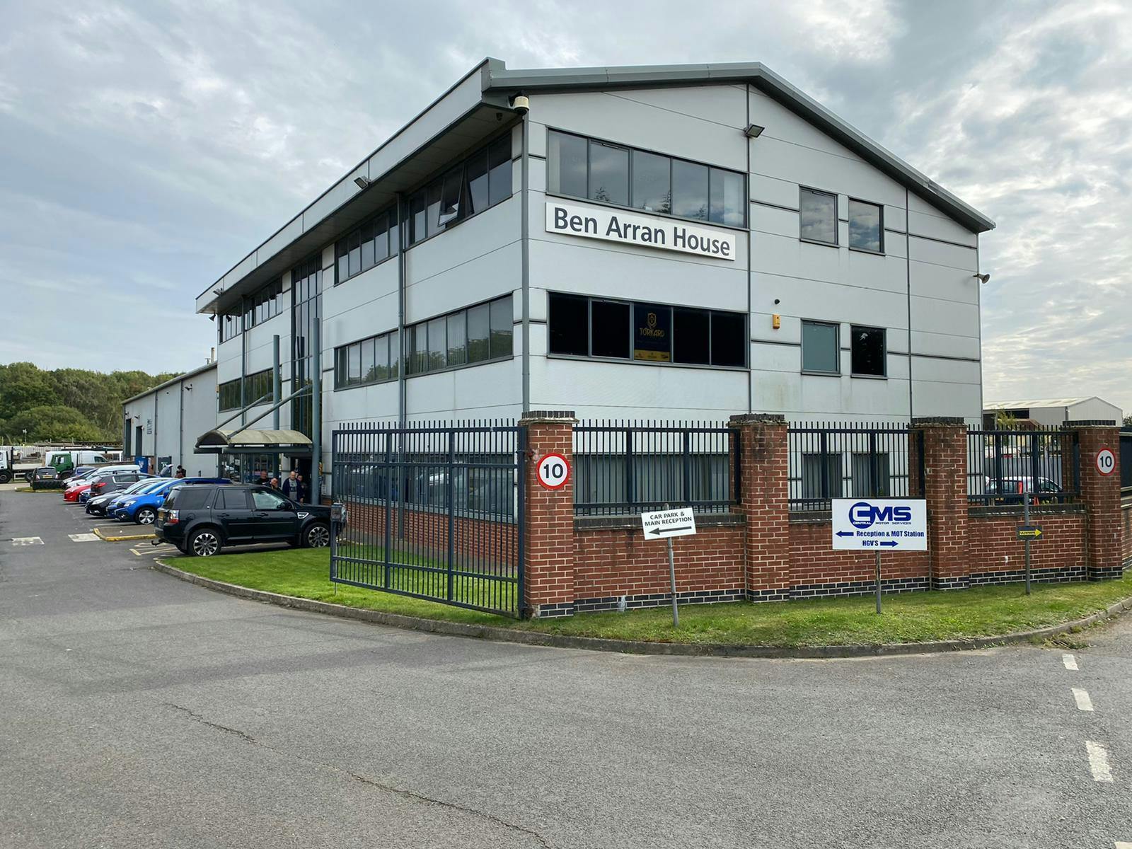Wigwam Ln, Hucknall to rent Building Photo- Image 1 of 12