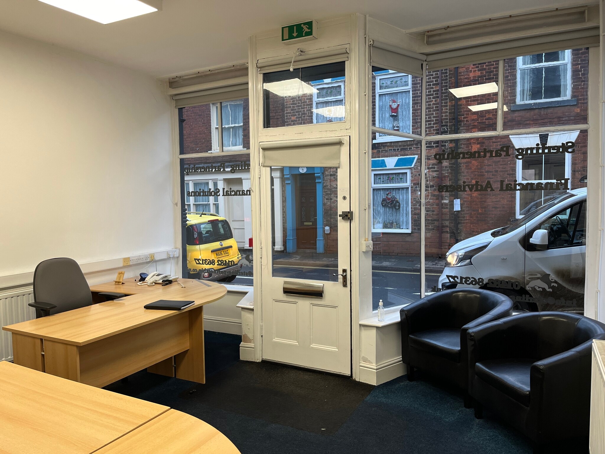 9 Flemingate, Beverley to rent Interior Photo- Image 1 of 14