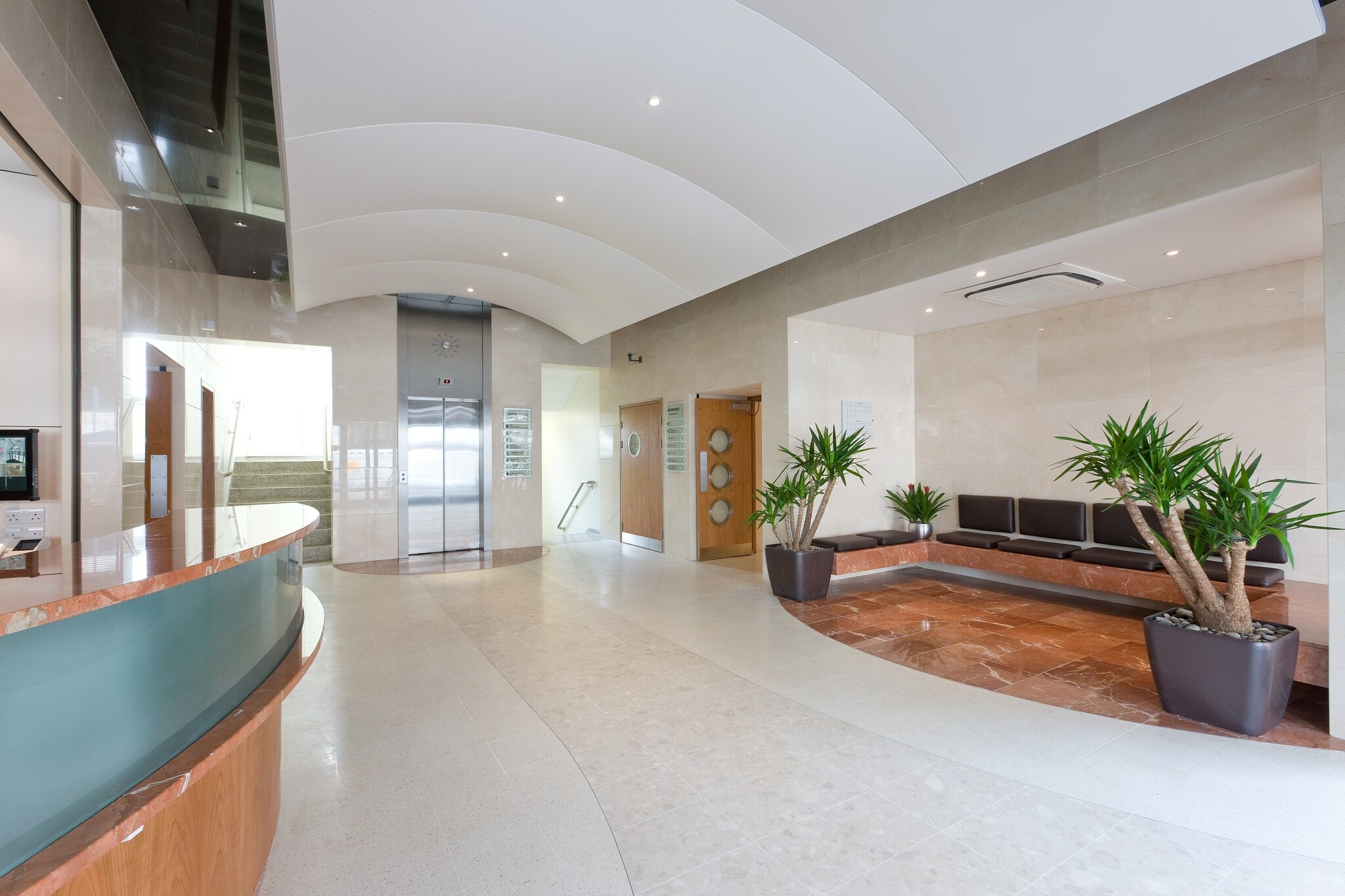 27-37 St. Georges Rd, London to rent Interior Photo- Image 1 of 5