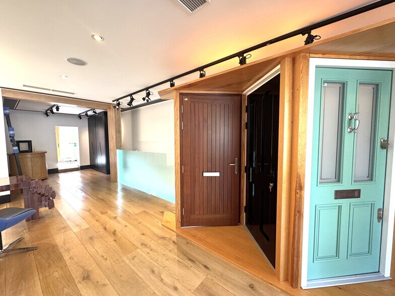 63 East Hl, London to rent - Interior Photo - Image 3 of 8