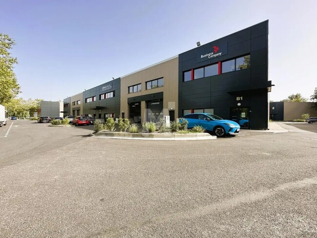 Location Local d'activités 511 m²