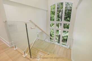 More details for 139 Mulcaster St, Barrie, ON - Specialist for Sale