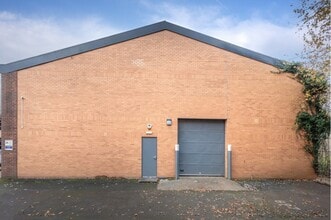 891-895 Plymouth Rd, Slough to rent Building Photo- Image 2 of 2