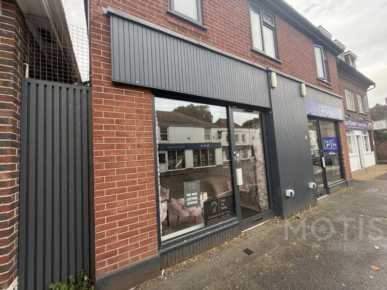 51-51A High St, New Romney to rent - Building Photo - Image 2 of 9