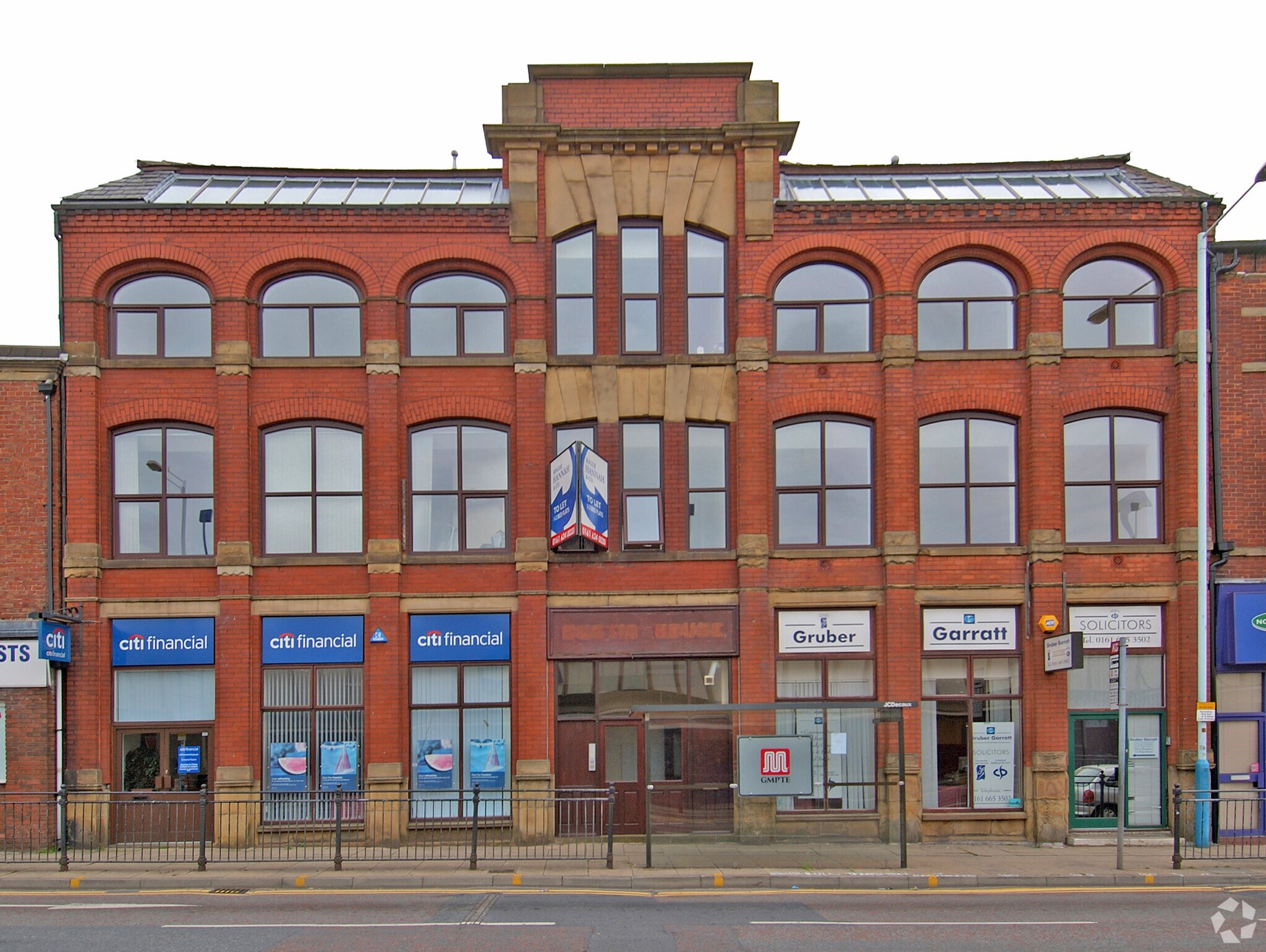 7-9 King St, Oldham for sale Primary Photo- Image 1 of 1