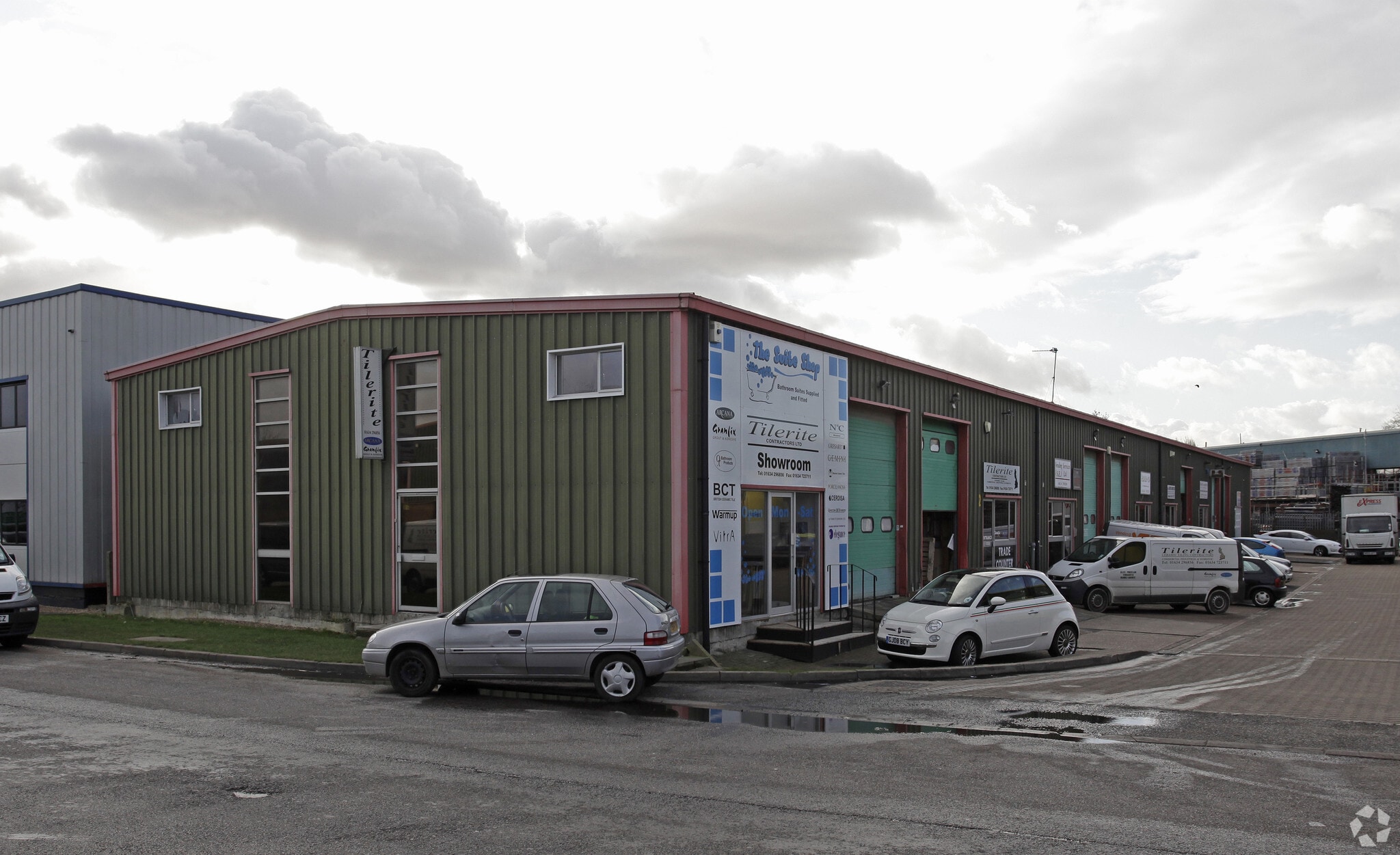 Neptune Clos, Rochester for sale Primary Photo- Image 1 of 2