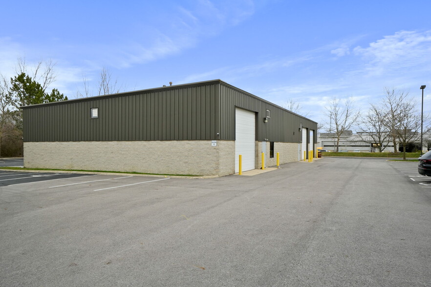 6190-6200 Enterprise Ct, Dublin, OH for rent - Building Photo - Image 2 of 9