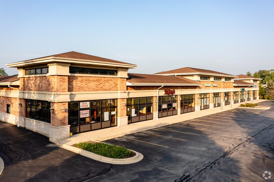 440 E Roosevelt Rd, West Chicago, IL for rent - Building Photo - Image 1 of 6