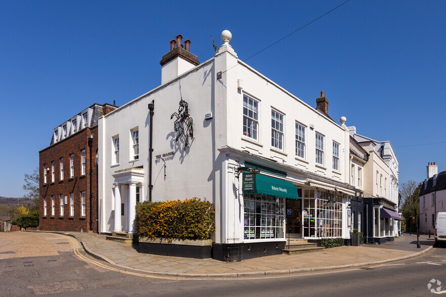 26 Market Sq, Westerham for rent - Primary Photo - Image 2 of 4