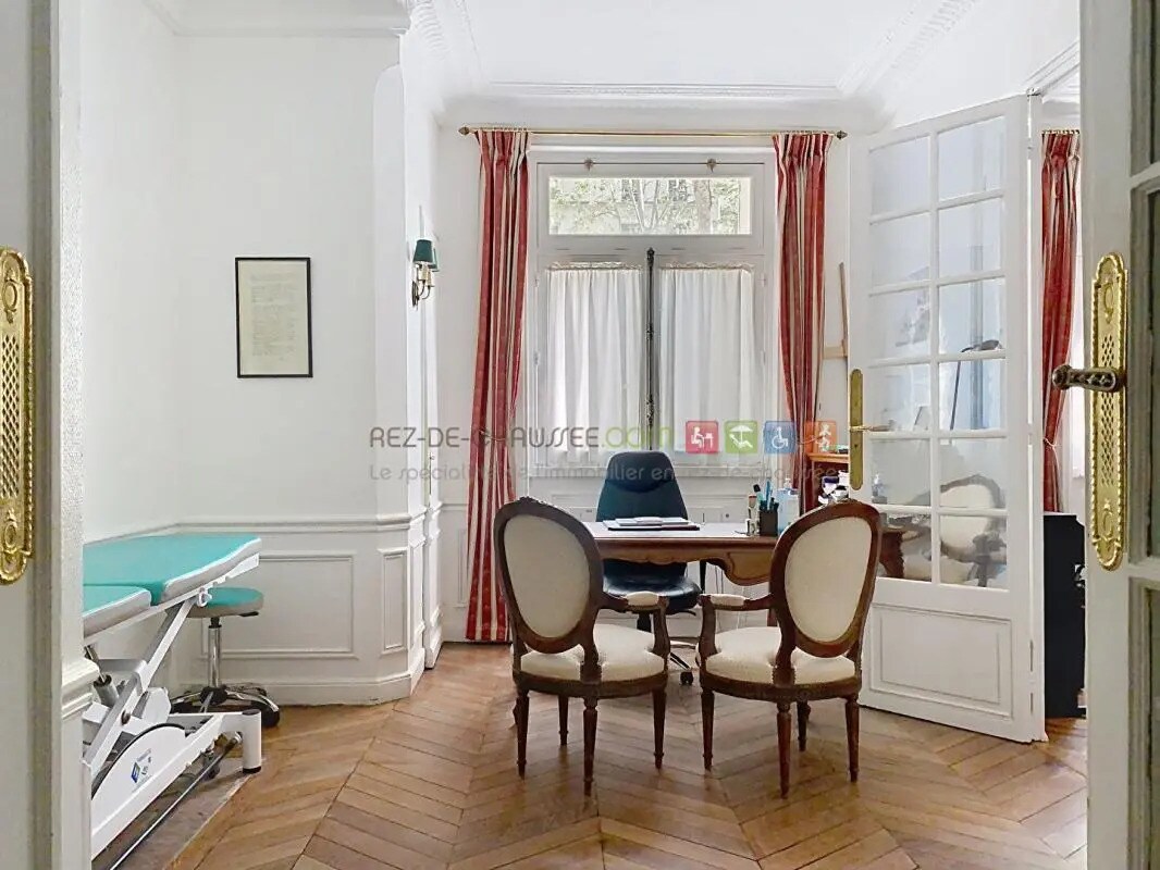 Office in Paris for sale Interior Photo- Image 1 of 10