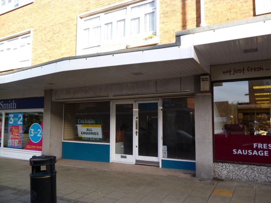 32 Southwick Sq, Southwick for sale Primary Photo- Image 1 of 1