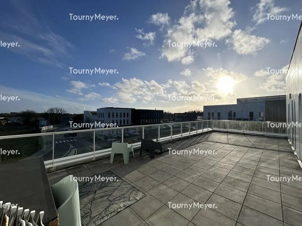 Location Bureaux 100 m² - Photo 1