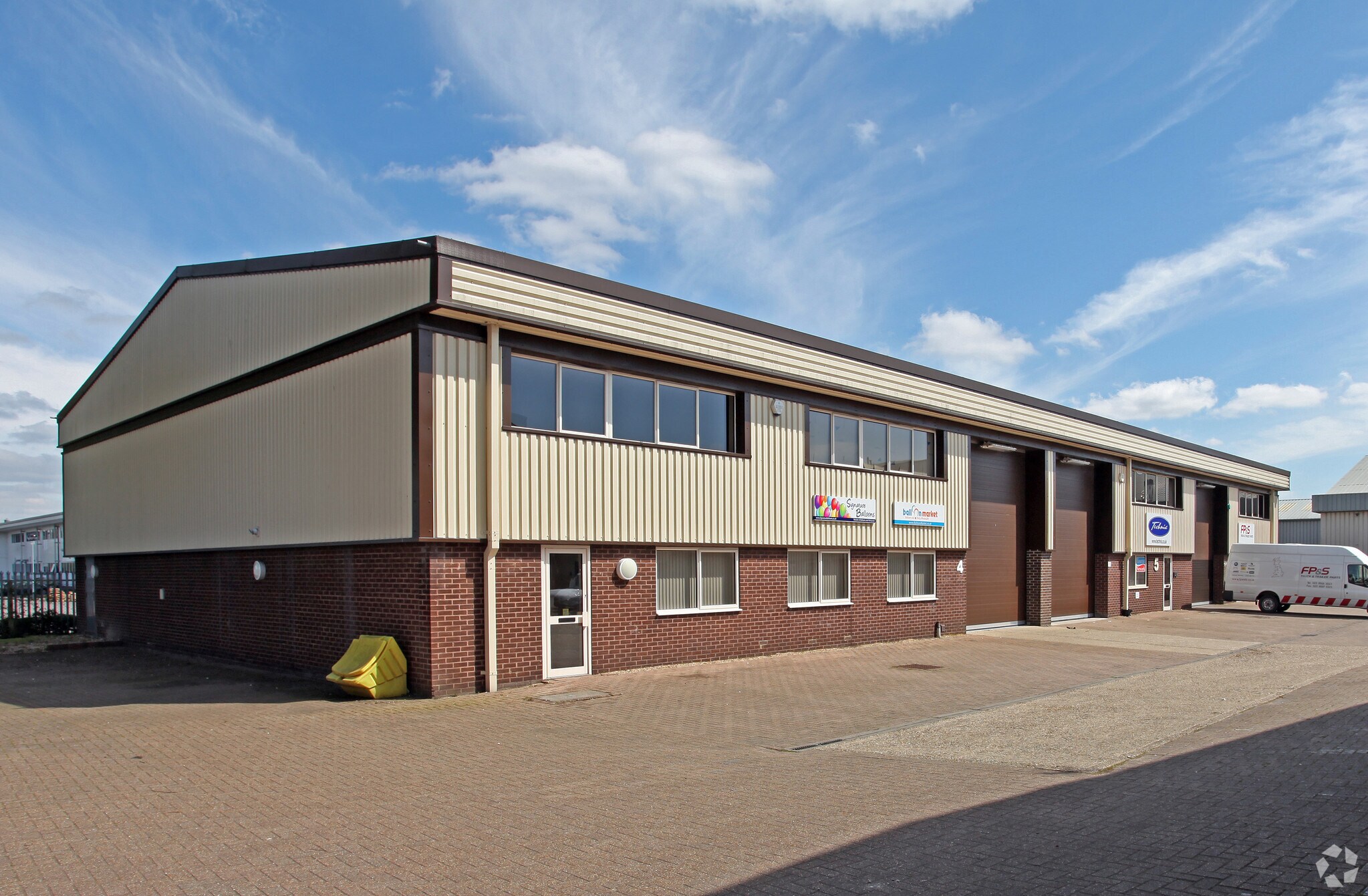 4-6 Nutwood Way, Totton for sale Building Photo- Image 1 of 1