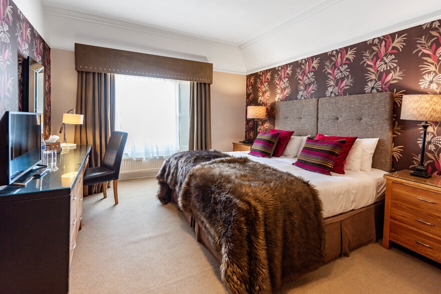 3 Market Sq, Melrose for sale - Interior Photo - Image 3 of 11