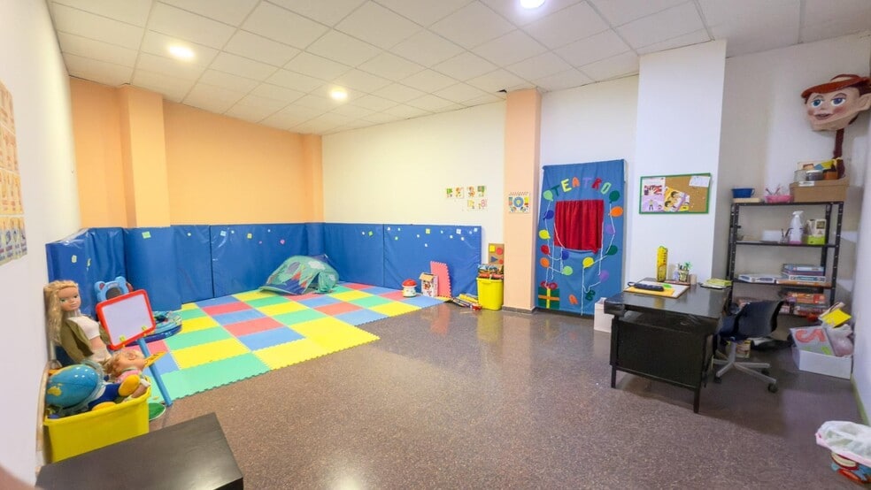 Retail in Cieza, Murcia to rent - Building Photo - Image 2 of 30