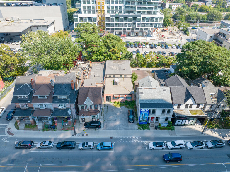 99 River St, Toronto, ON for sale - Building Photo - Image 3 of 11