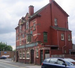 100-102 Gidlow Ln, Wigan for sale Primary Photo- Image 1 of 3