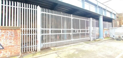 Hadleigh St, London to rent Interior Photo- Image 2 of 12