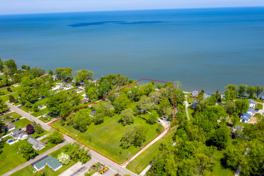 7281 Lake Rd, Madison, OH for sale - Aerial - Image 1 of 1