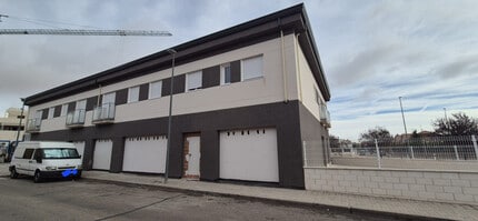 Retail in Meco, Madrid to rent Interior Photo- Image 1 of 7