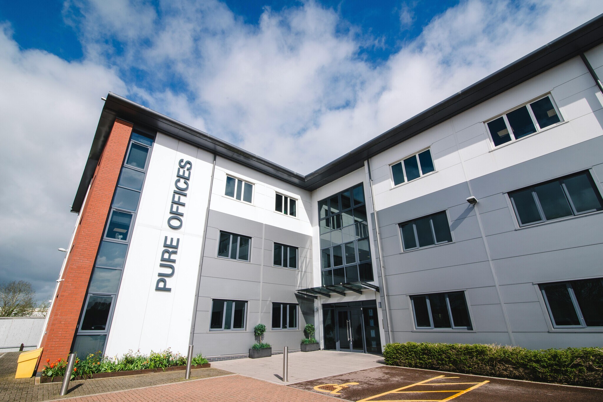 Hatherley Ln, Cheltenham to rent Building Photo- Image 1 of 11