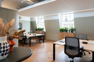 11-12 Pall Mall, London to rent Interior Photo- Image 2 of 5