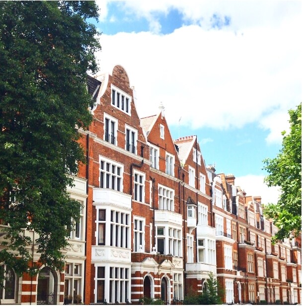 11 Palace Court, London for sale Primary Photo- Image 1 of 1