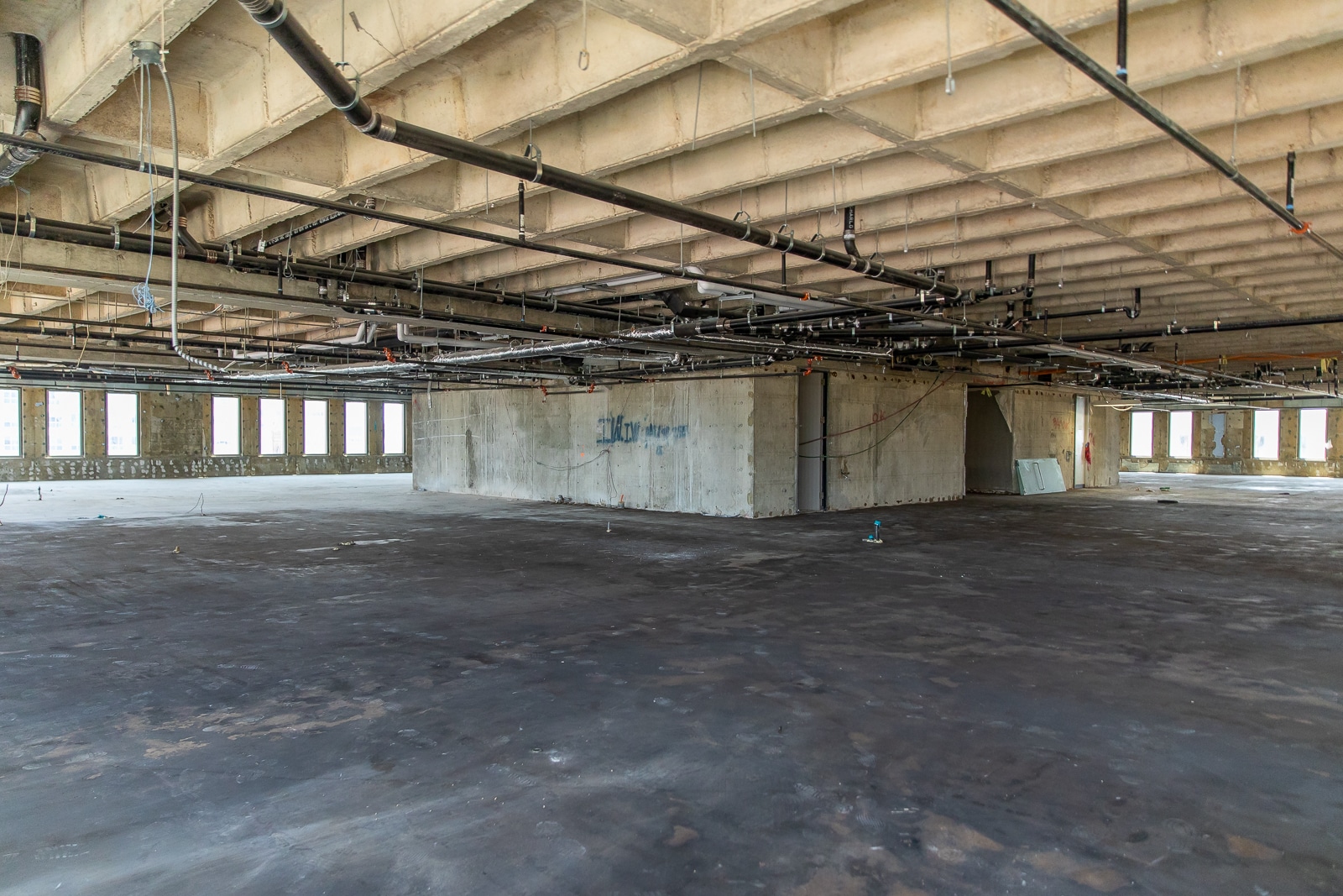 451 Florida St & 450 Laurel St, Baton Rouge, LA to rent Building Photo- Image 1 of 3