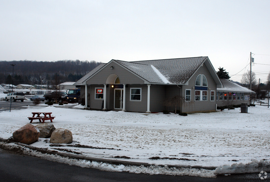 3654-3656 Rt 281, Cortland, NY for rent - Primary Photo - Image 3 of 3