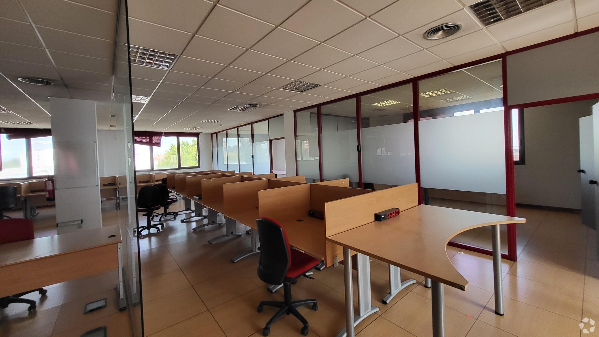 Office in Madrid, Madrid to rent Interior Photo- Image 1 of 15