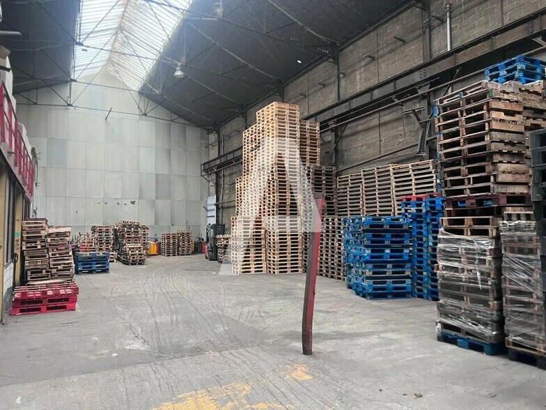 Light Industrial in Vitry-sur-Seine to rent - Interior Photo - Image 3 of 5